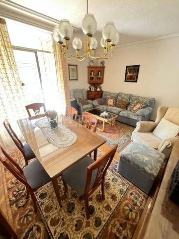 Piso en Venta en Valdezarza