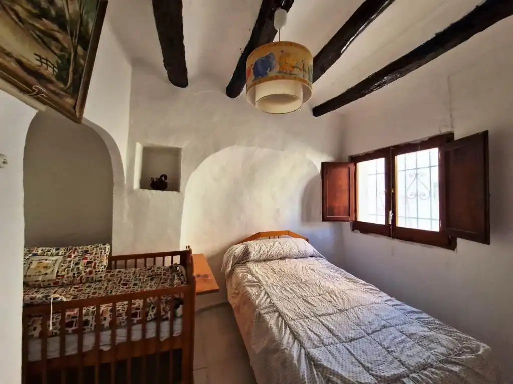 Dormitori de Casa o xalet en venda en Camporrélls amb Jardí privat, Terrassa i Balcó