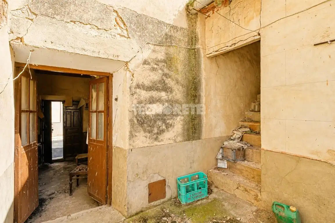 Casa adosada en venta en Los Yébenes con Jardín privado