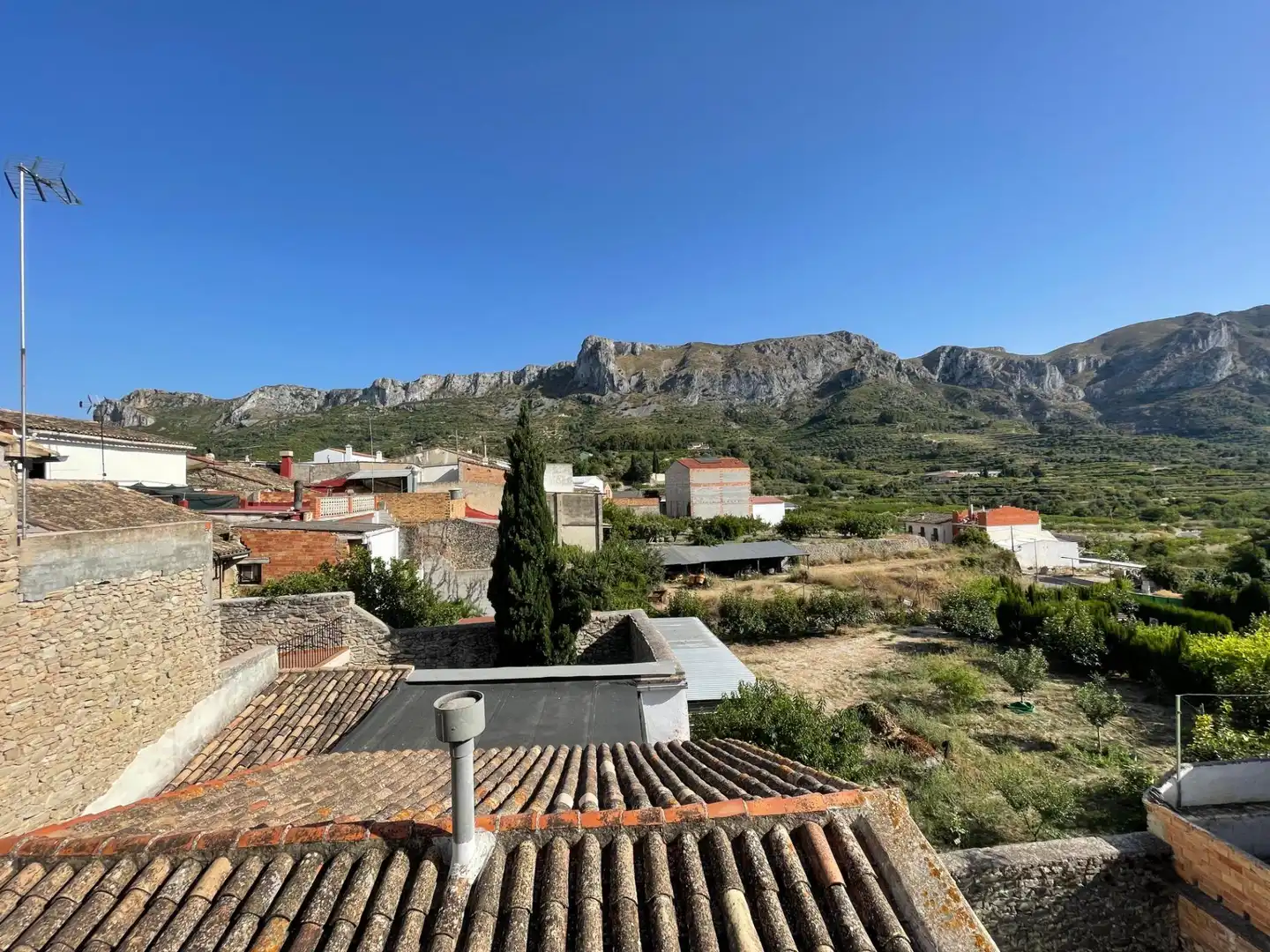 Vista exterior de Casa o chalet en venta en La Vall de Gallinera con Terraza