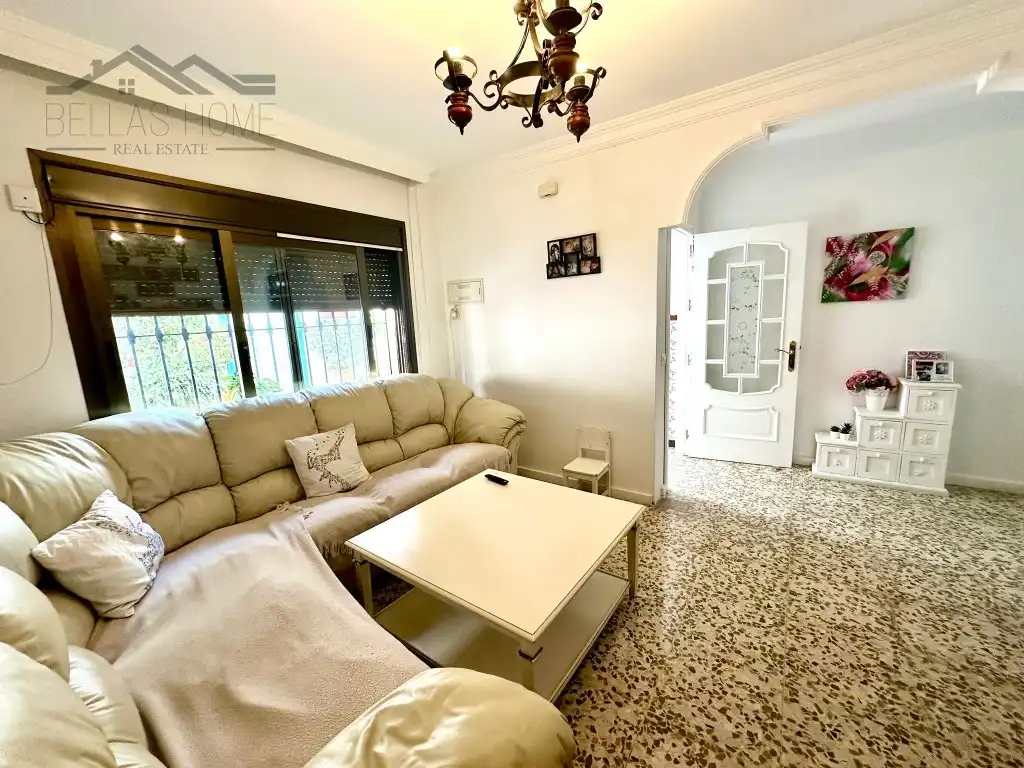 House for sale in Calle San Miguel