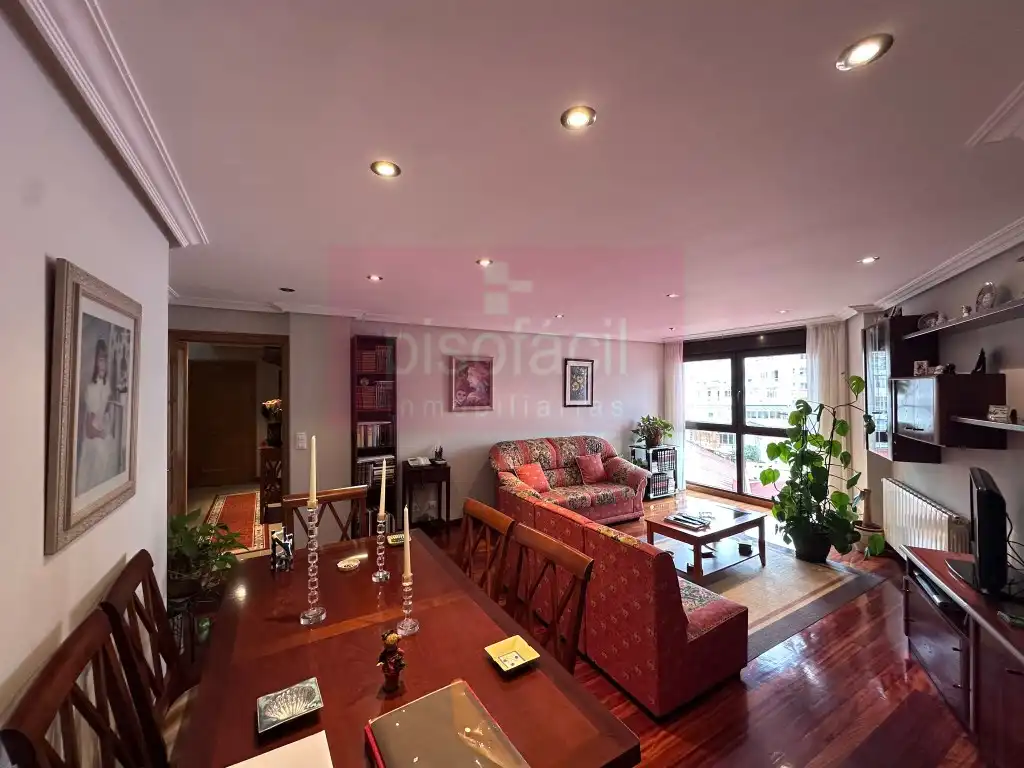 Appartement avec ascenseur à vendre à Rua Ramon Cabanillas (Poeta)