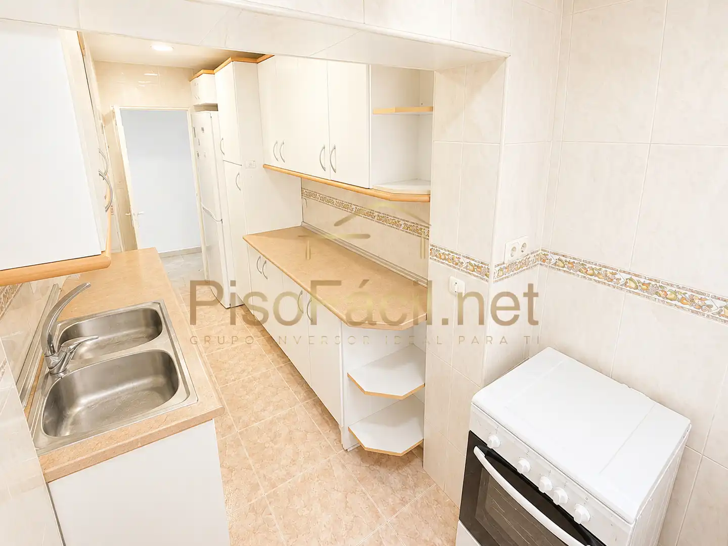 Cocina de Piso en venta en Madrid con Calefacción, Terraza y Alarma