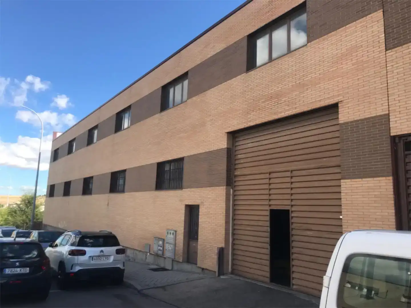 Vista exterior de Nave industrial en venta en Fuenlabrada