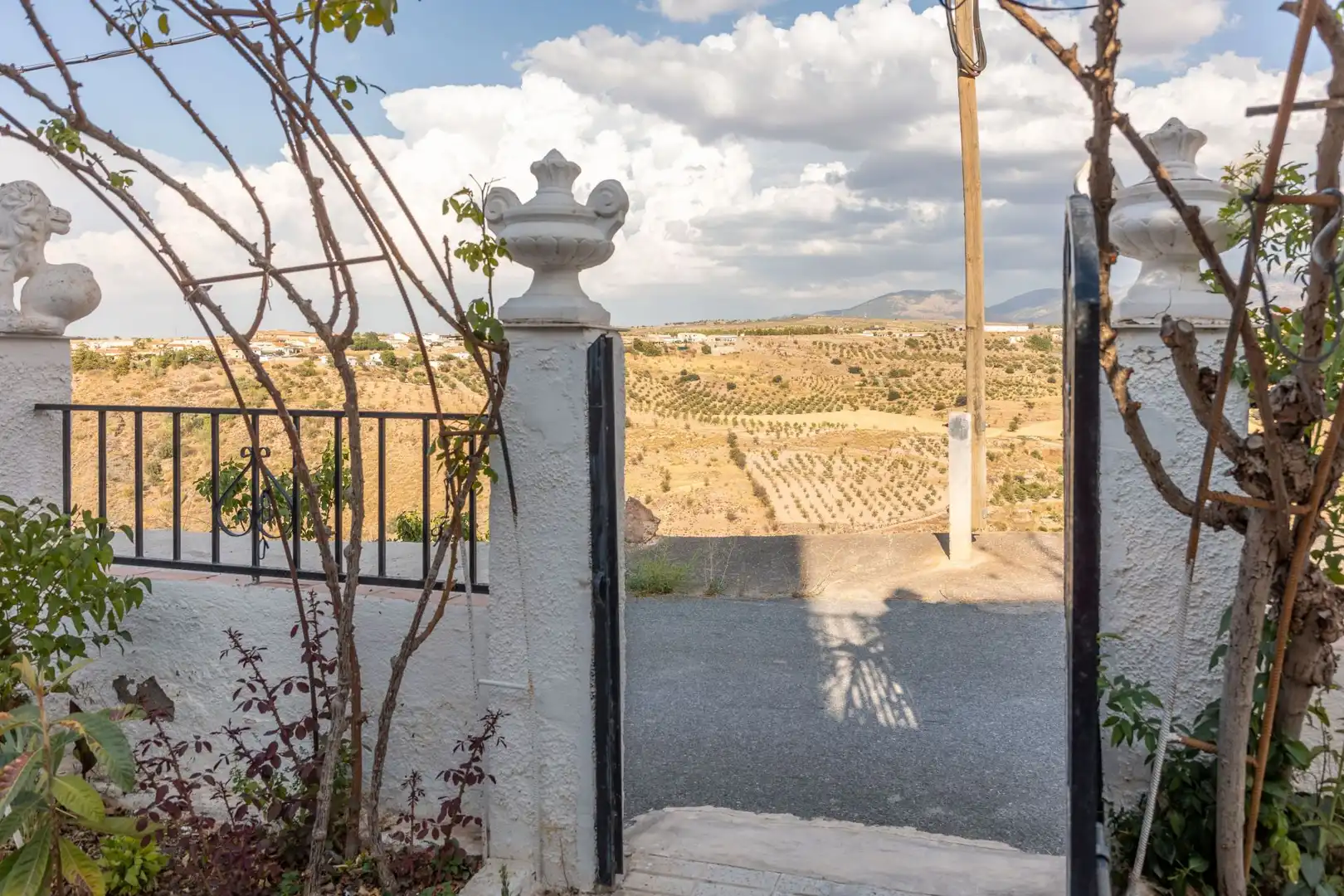 Vista exterior de Finca rústica en venda en Gor amb Moblat
