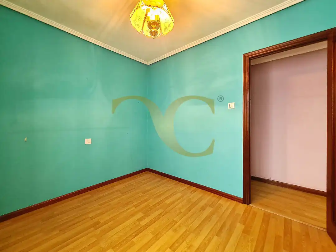Flat for sale in Calle Orellana, La Calzada