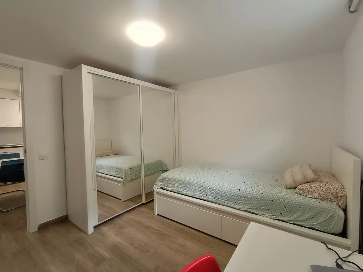 Dormitori de Apartament de lloguer en Villanueva de la Cañada amb Calefacció, Forn i Rentadora