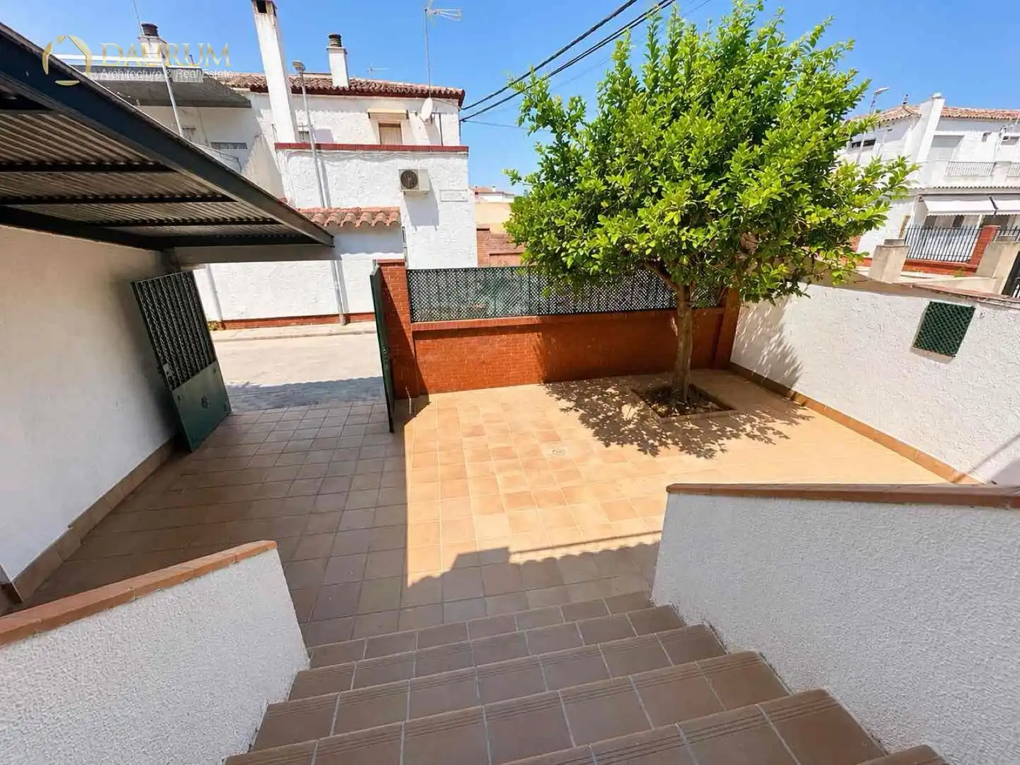 Terrassa de Casa o xalet en venda en Dos Hermanas amb Aire condicionat, Traster i Moblat