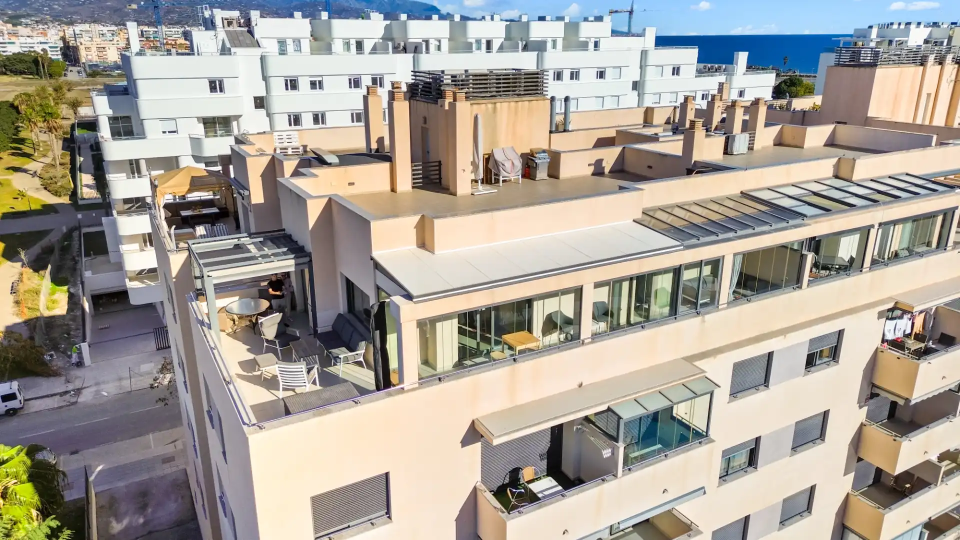 Außenansicht von Dachboden zum Verkauf in Vélez-Málaga mit Klimaanlage, Terrasse und Möbliert