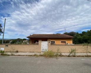 Exterior view of House or chalet for sale in Maçanet de la Selva