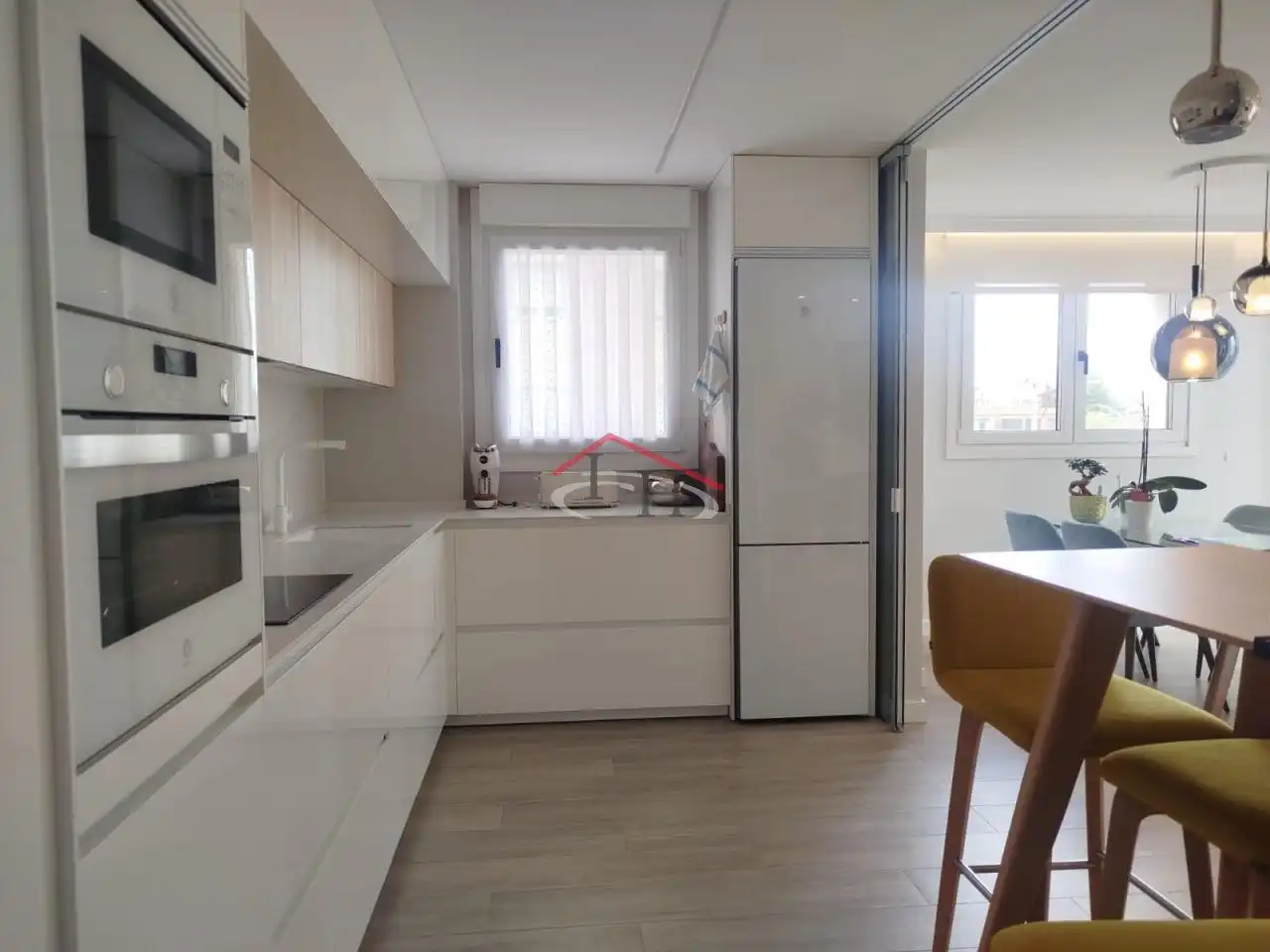 Küche von Wohnung zum Verkauf in León Capital  mit Heizung, Terrasse und Abstellraum