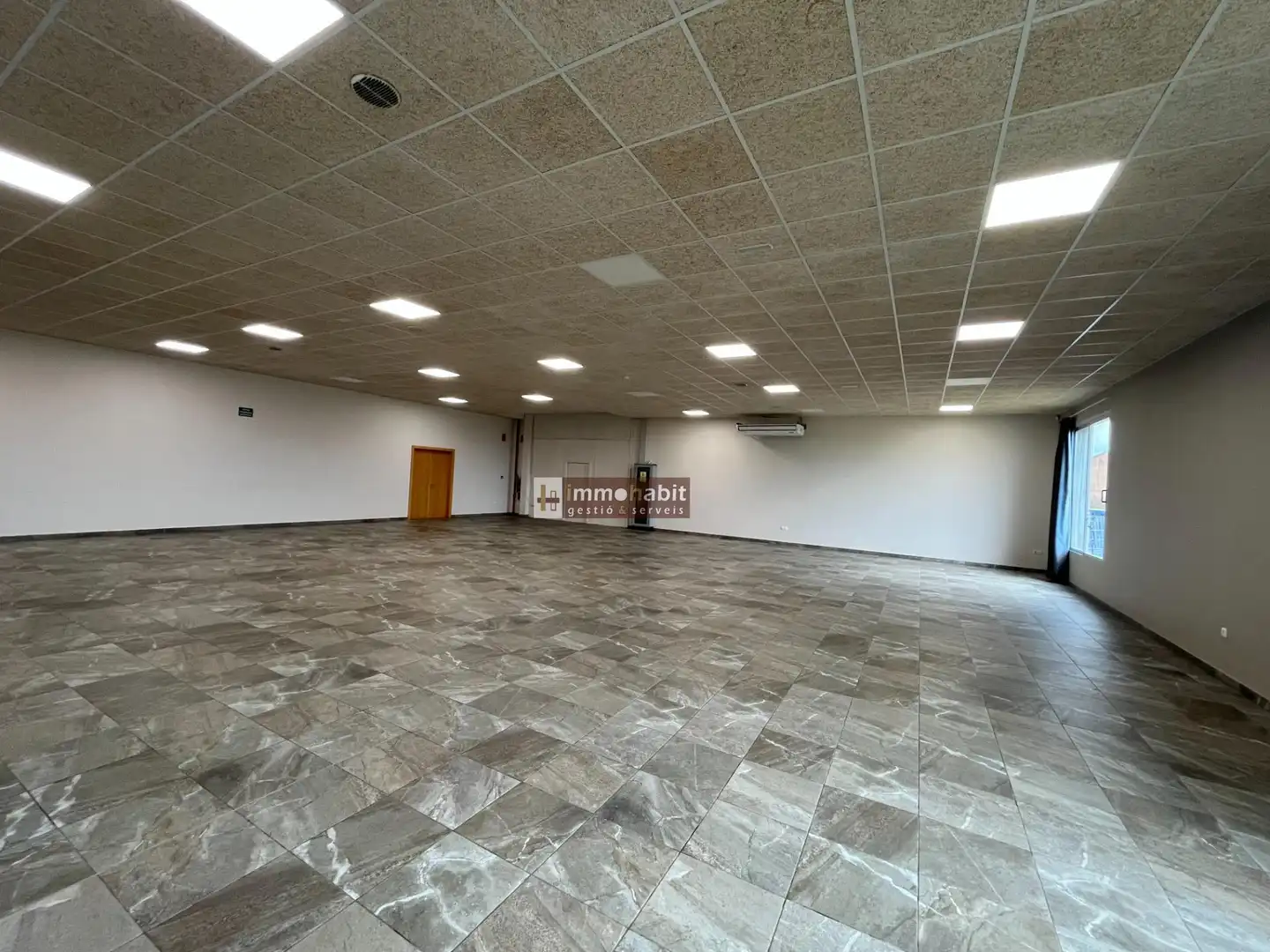Local en venta en Puigverd de Lleida con Aire acondicionado