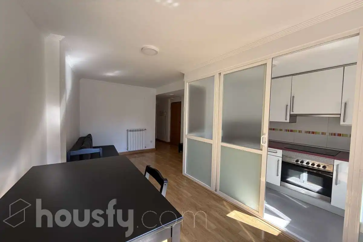 Habitación de Piso de alquiler en Madrid con Calefacción, Parquet y Terraza