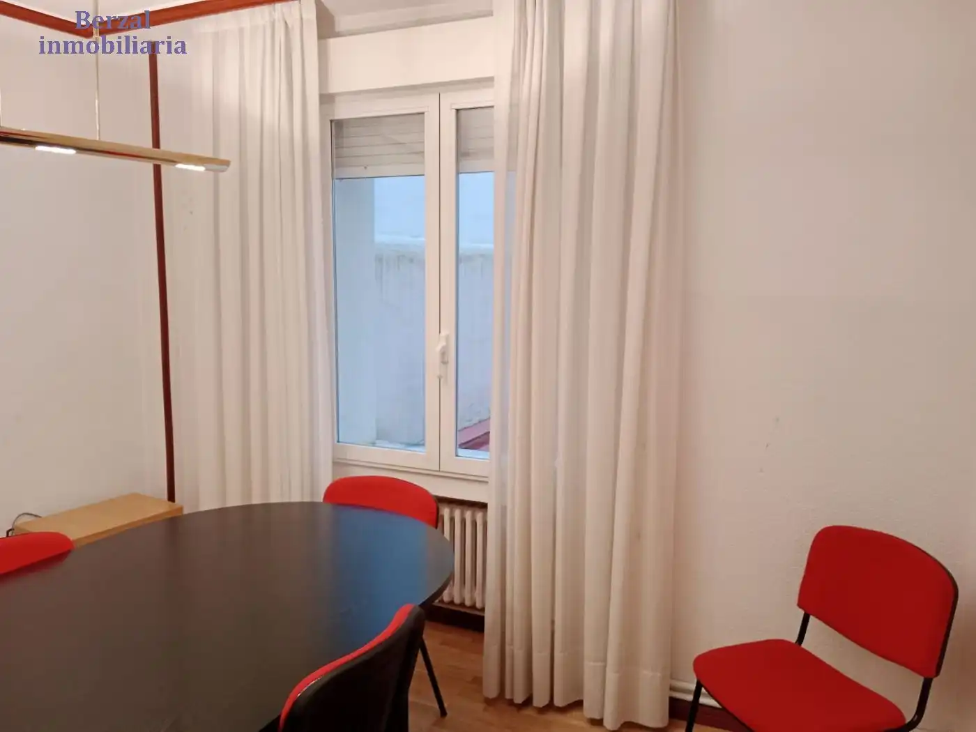 Dining room of Office for rent in  Logroño  with Air Conditioner, Heating and Furnished