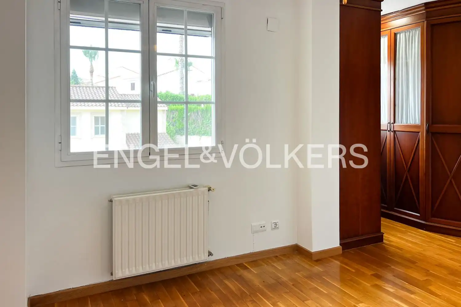 Haus oder Chalet zur Miete in Riba-roja de Túria mit Klimaanlage, Heizung und Privatgarten