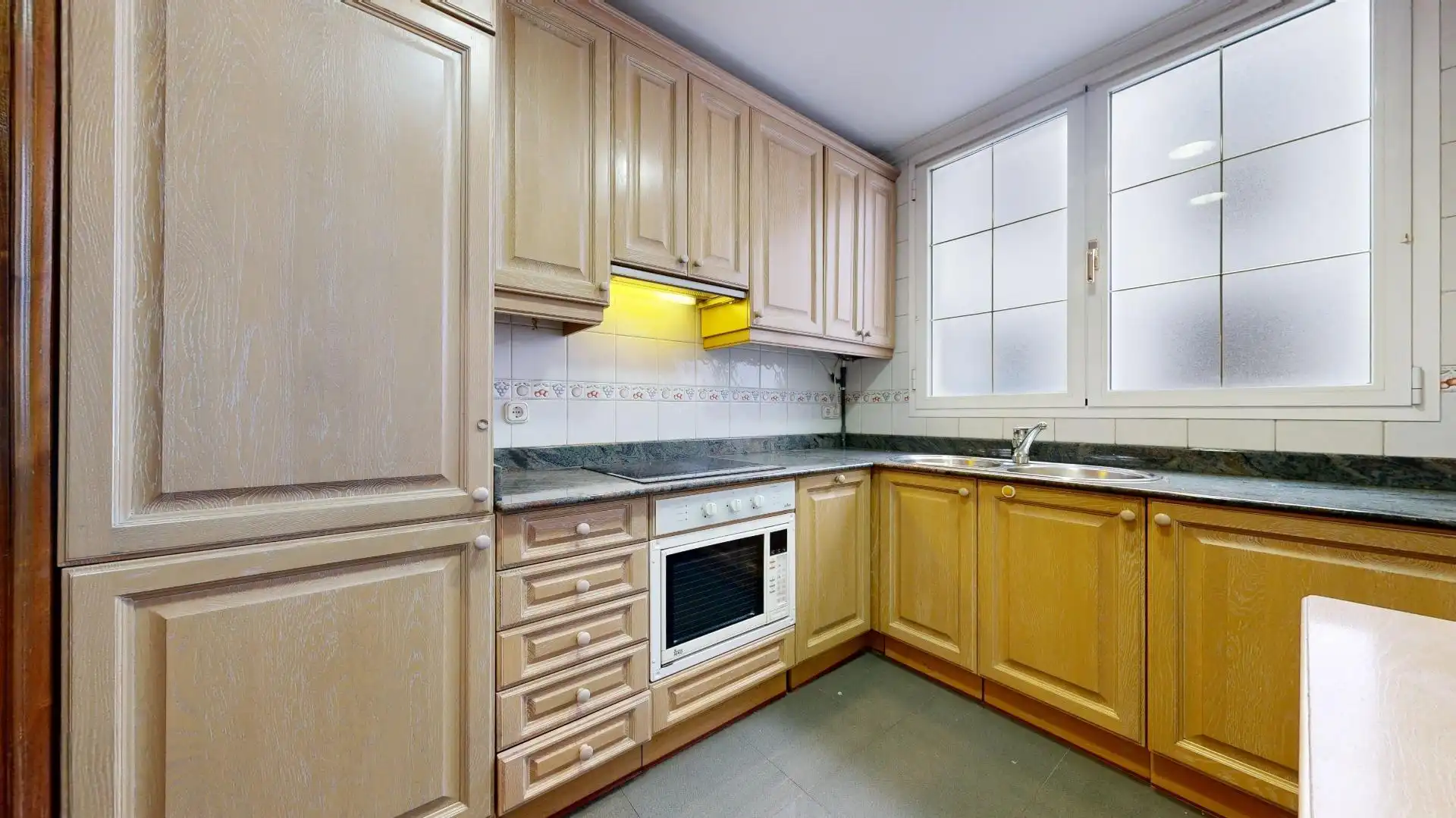 Kitchen of Flat for sale in Bilbao   with Heating