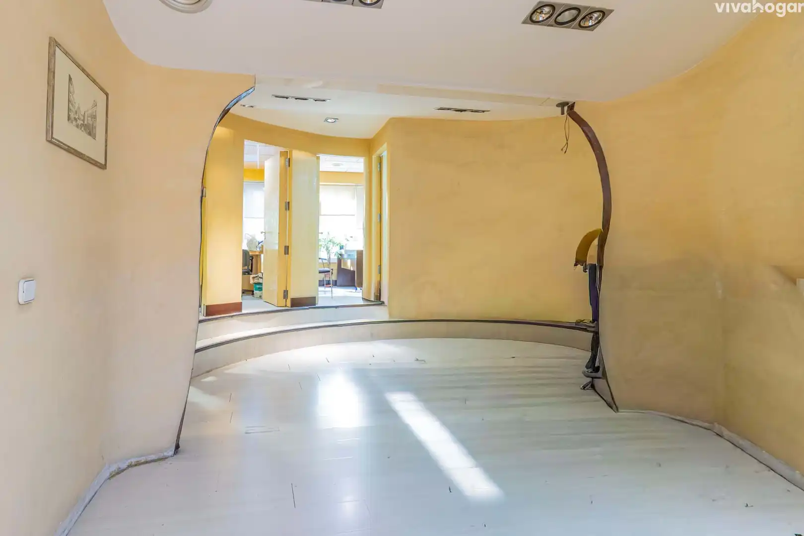 Business premises for sale in Rafael Alberti, imagen 27