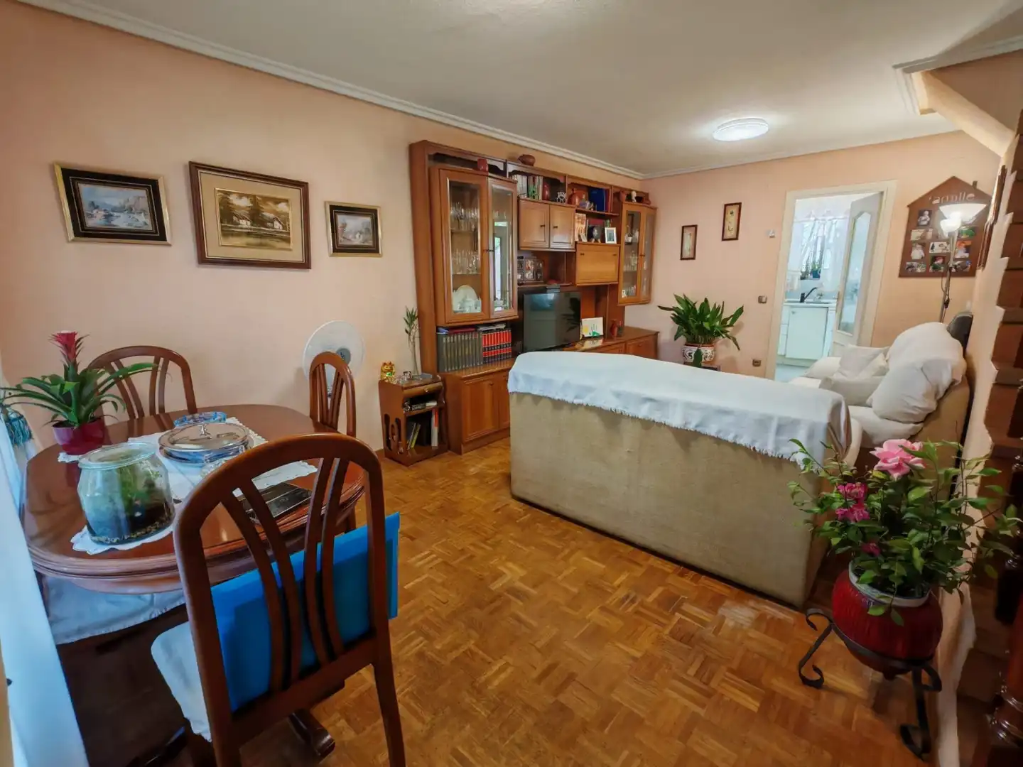 Sala de estar de Casa o chalet en venta en Majadahonda con Calefacción, Jardín privado y Parquet