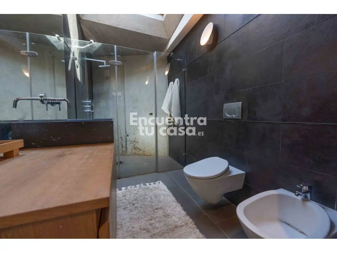 Bany de Casa o xalet en venda en Donostia - San Sebastián  amb Jardí privat, Terrassa i Piscina