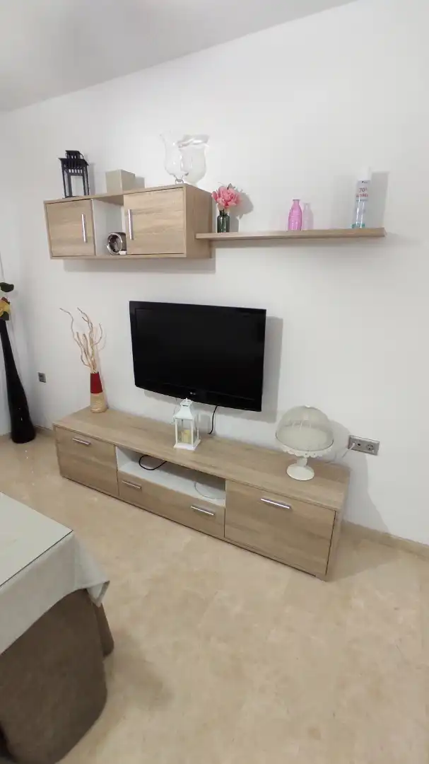 Wohnung zur Miete in Calle Tierno Galván, Las Tres Cruces