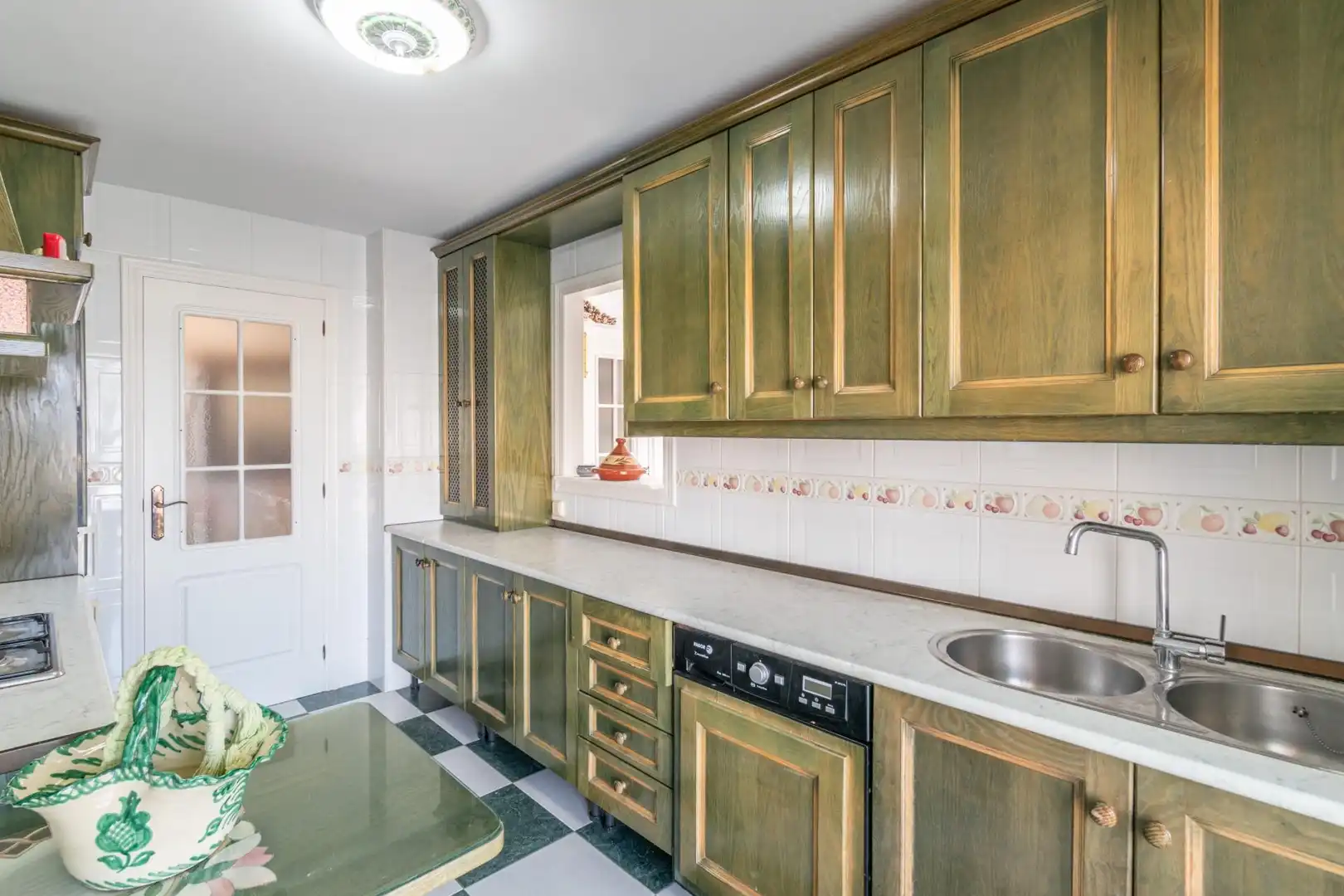 Kitchen of Flat for sale in Salobreña  with Private garden, Terrace and Furnished