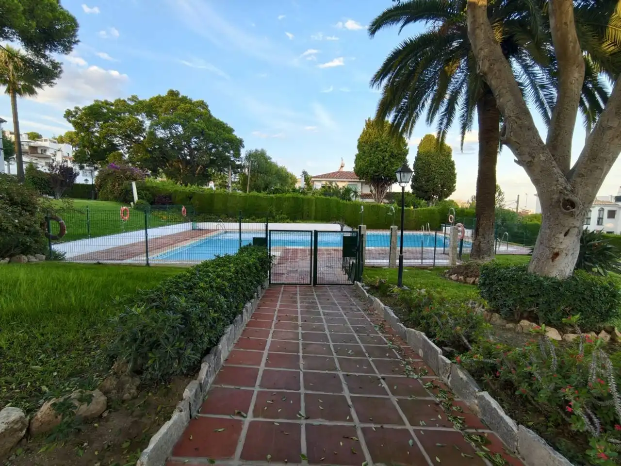 Apartamento en venta en Torremolinos, Málaga
