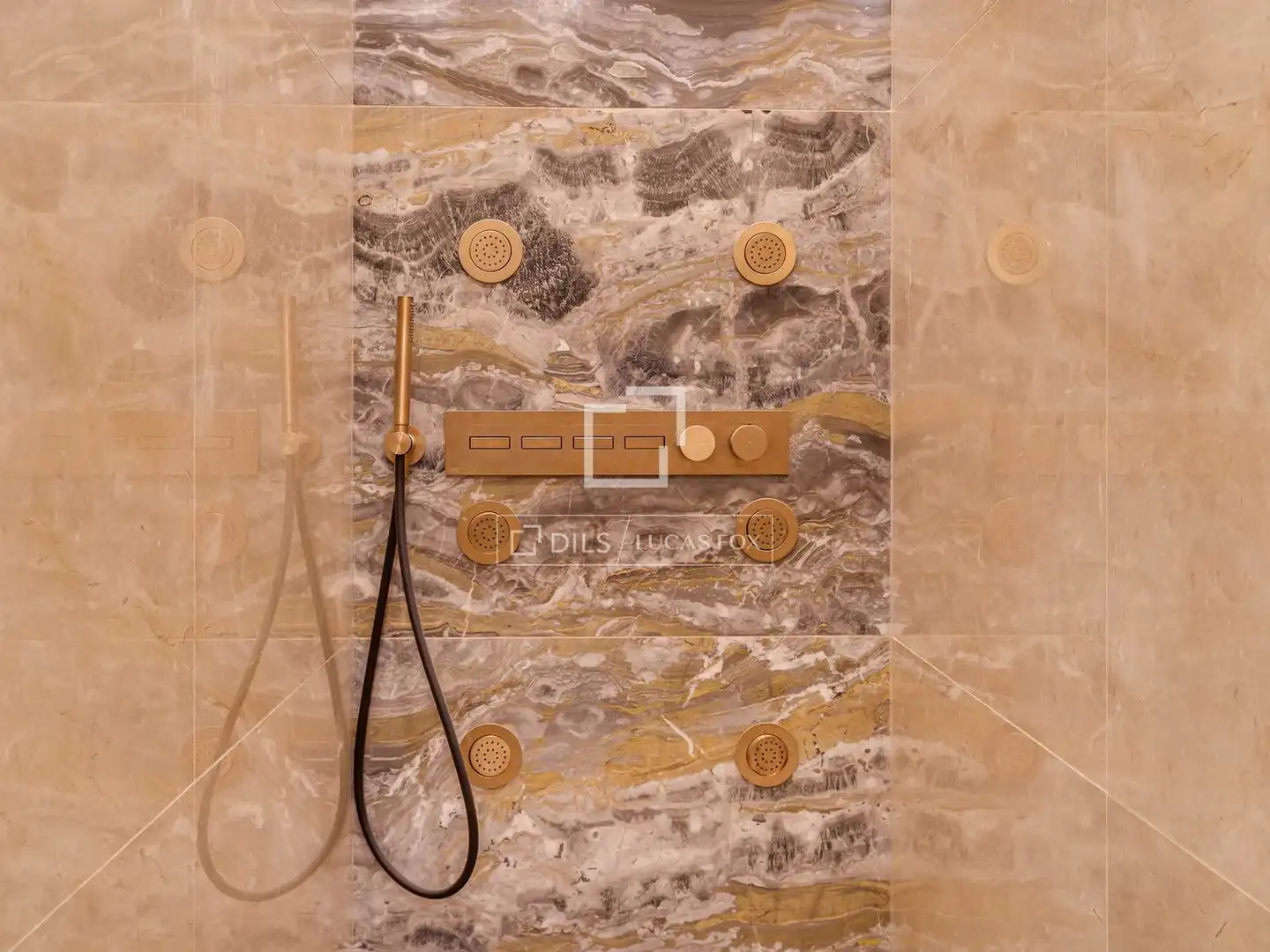 Bathroom of Flat for sale in Barcelona  with Air Conditioner, Heating and Furnished