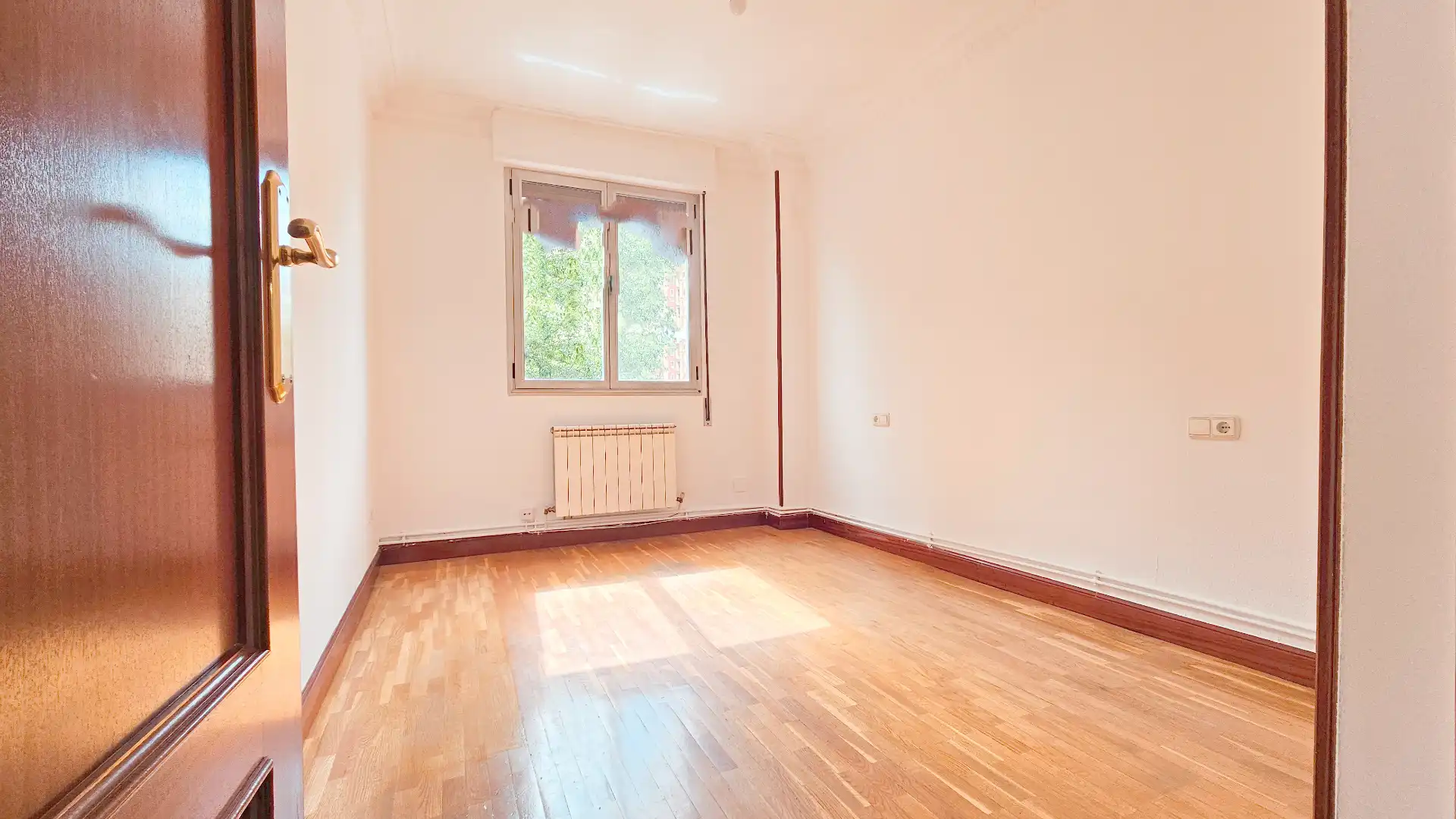 Habitación de Piso en venta en Vitoria - Gasteiz con Calefacción, Parquet y Trastero