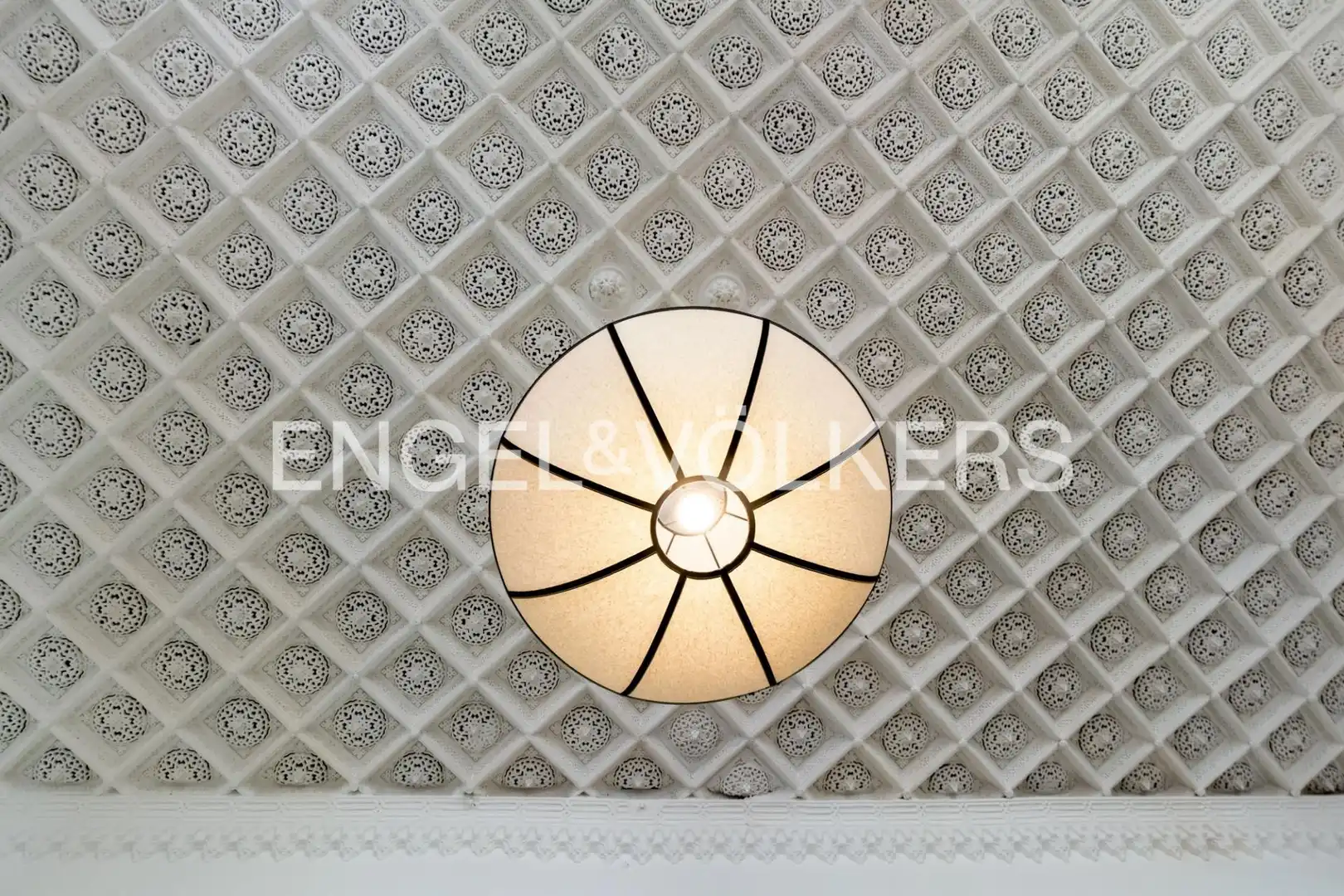 Exterior view of Flat for sale in Sevilla  with Air Conditioner, Heating and Balcony