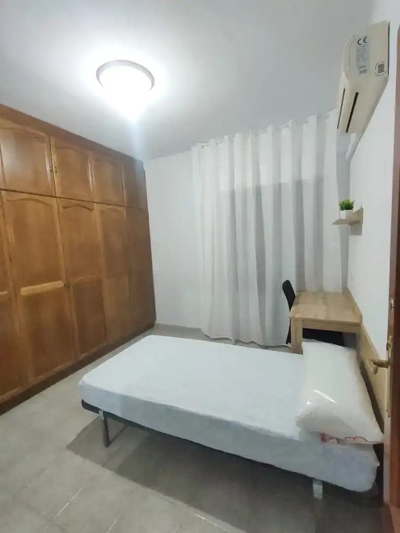 Schlafzimmer von Wohnung zur Miete in Centro Ciudad
