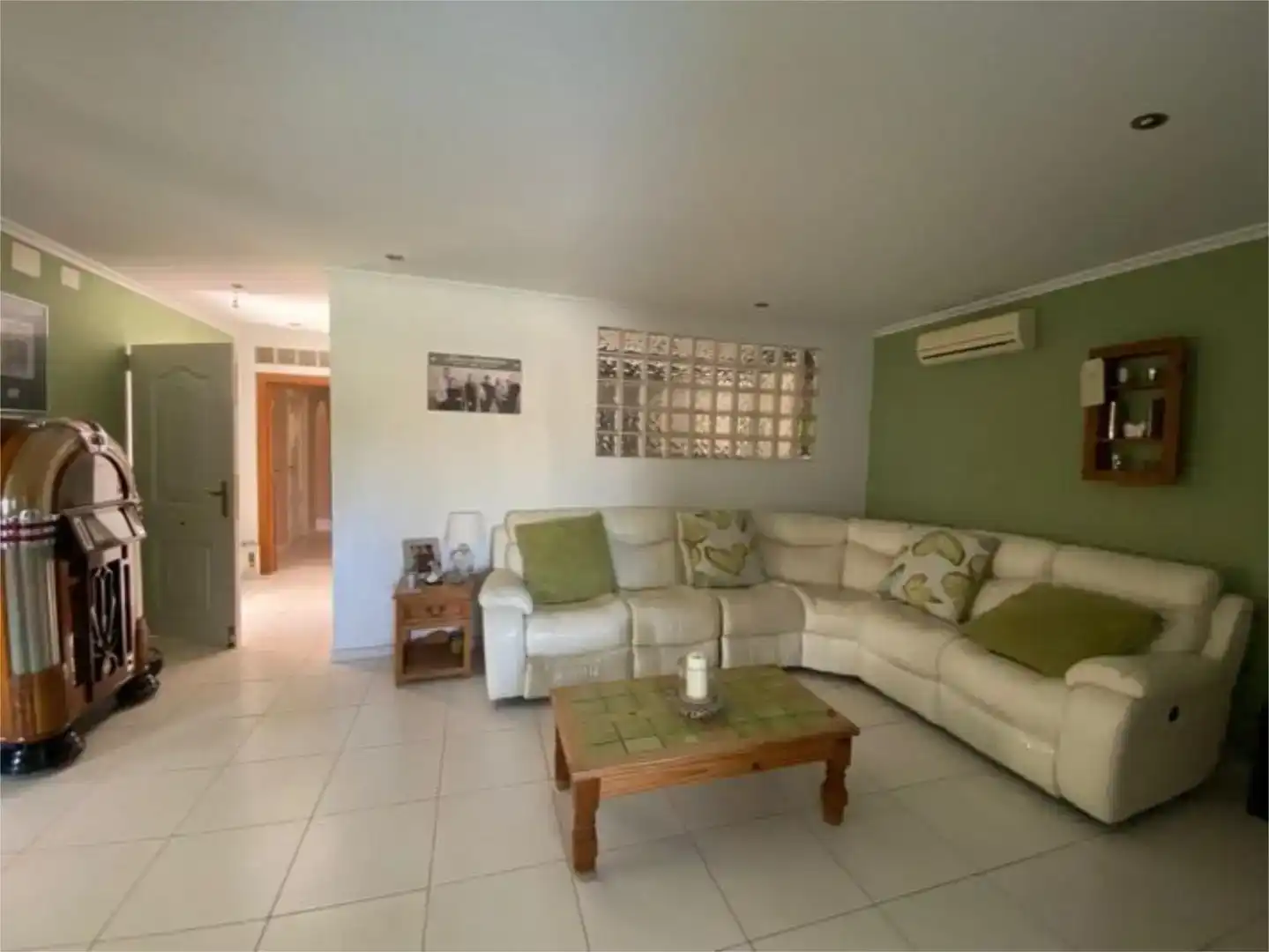 Sala d'estar de Pis en venda en Albatera amb Aire condicionat, Jardí privat i Parquet