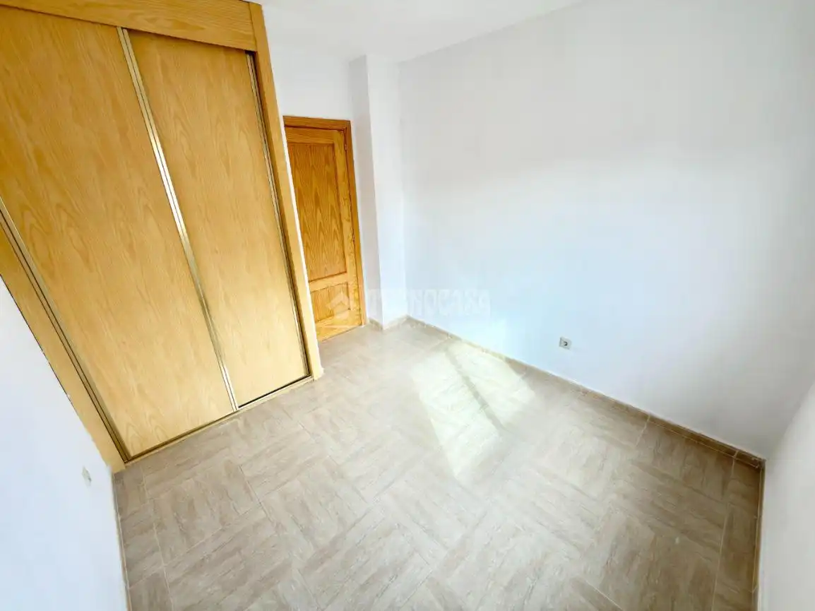 Casa adosada en venta en Valdeaveruelo con Aire acondicionado, Calefacción y Balcón