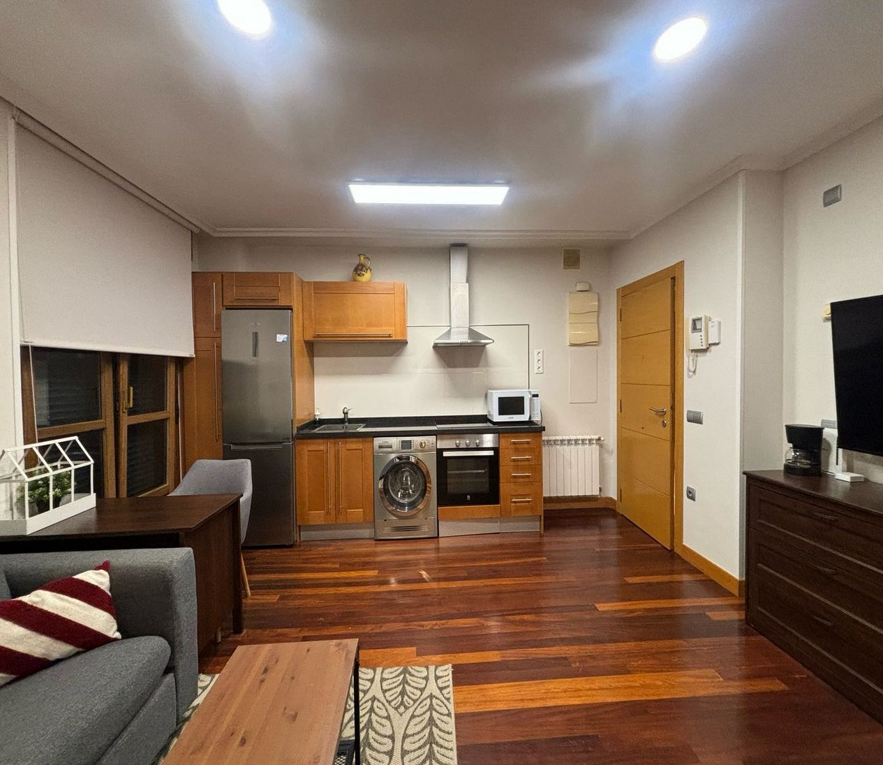 Kitchen of Flat to rent in Gijón   with Heating, Parquet flooring and Terrace