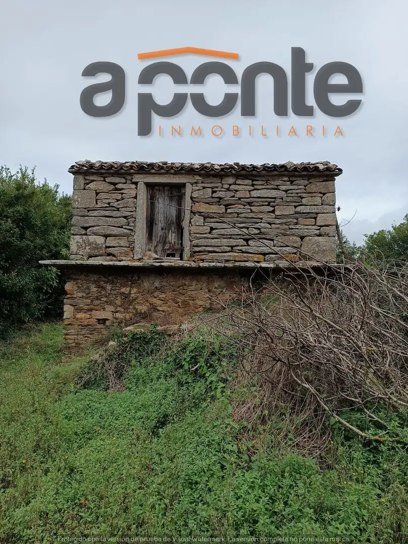 Vista exterior de Finca rústica en venda en Cabana de Bergantiños amb Jardí privat