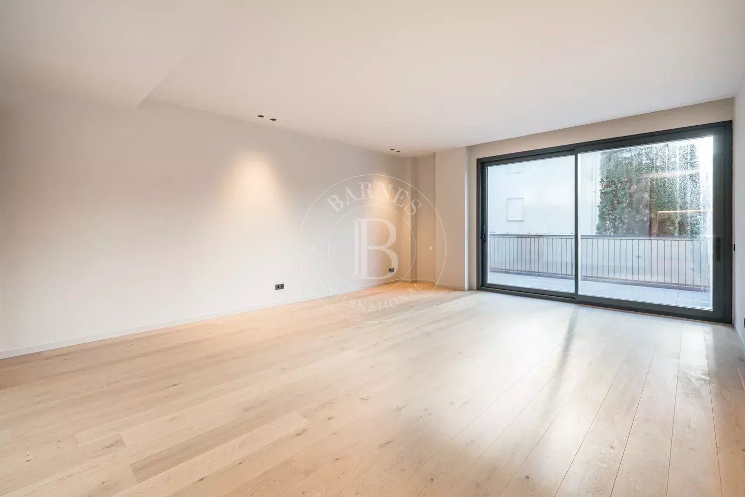 Exterior view of Flat to rent in  Madrid Capital  with Air Conditioner, Heating and Terrace