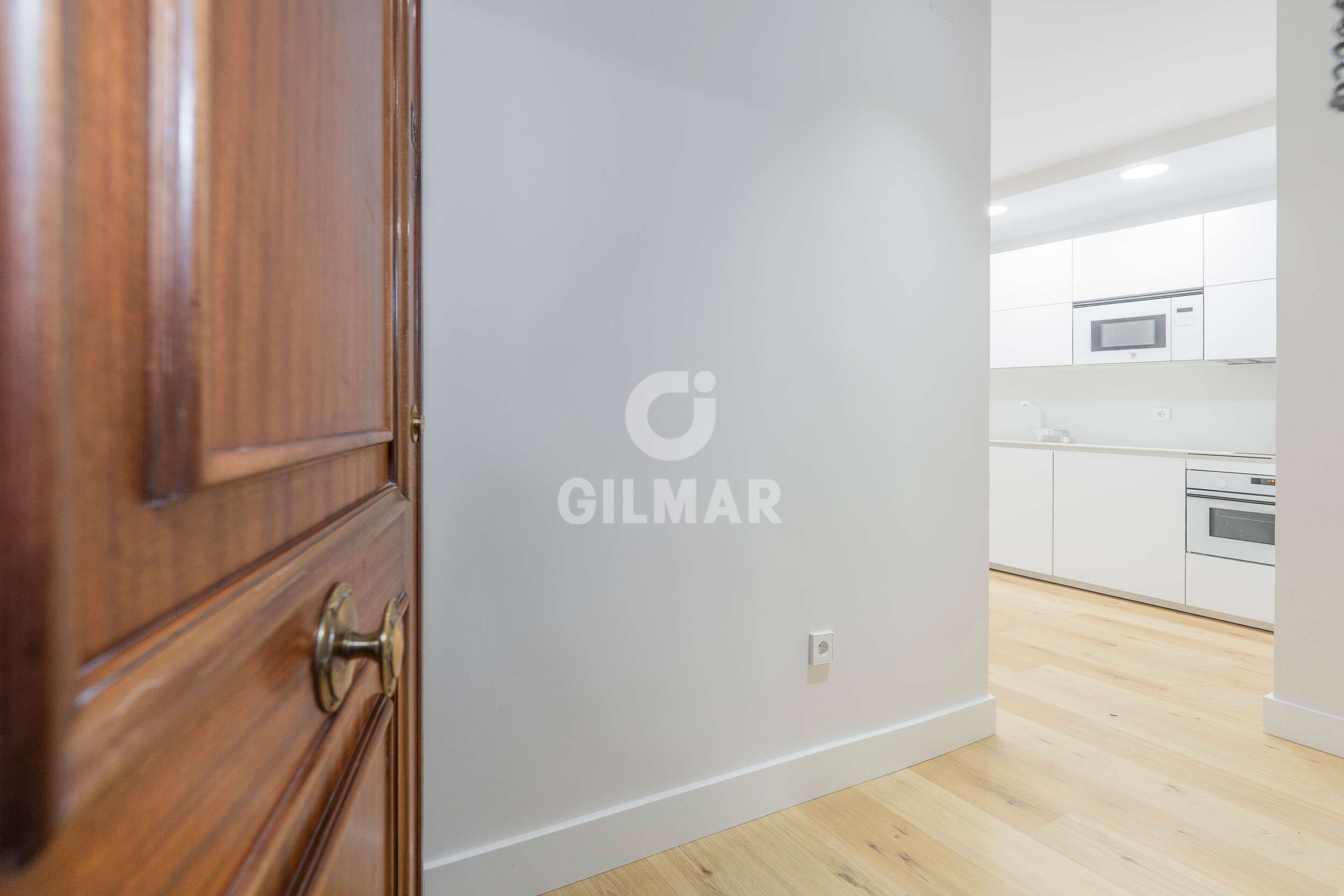 Pis en venda en  Madrid Capital amb Calefacció, Piscina i Moblat