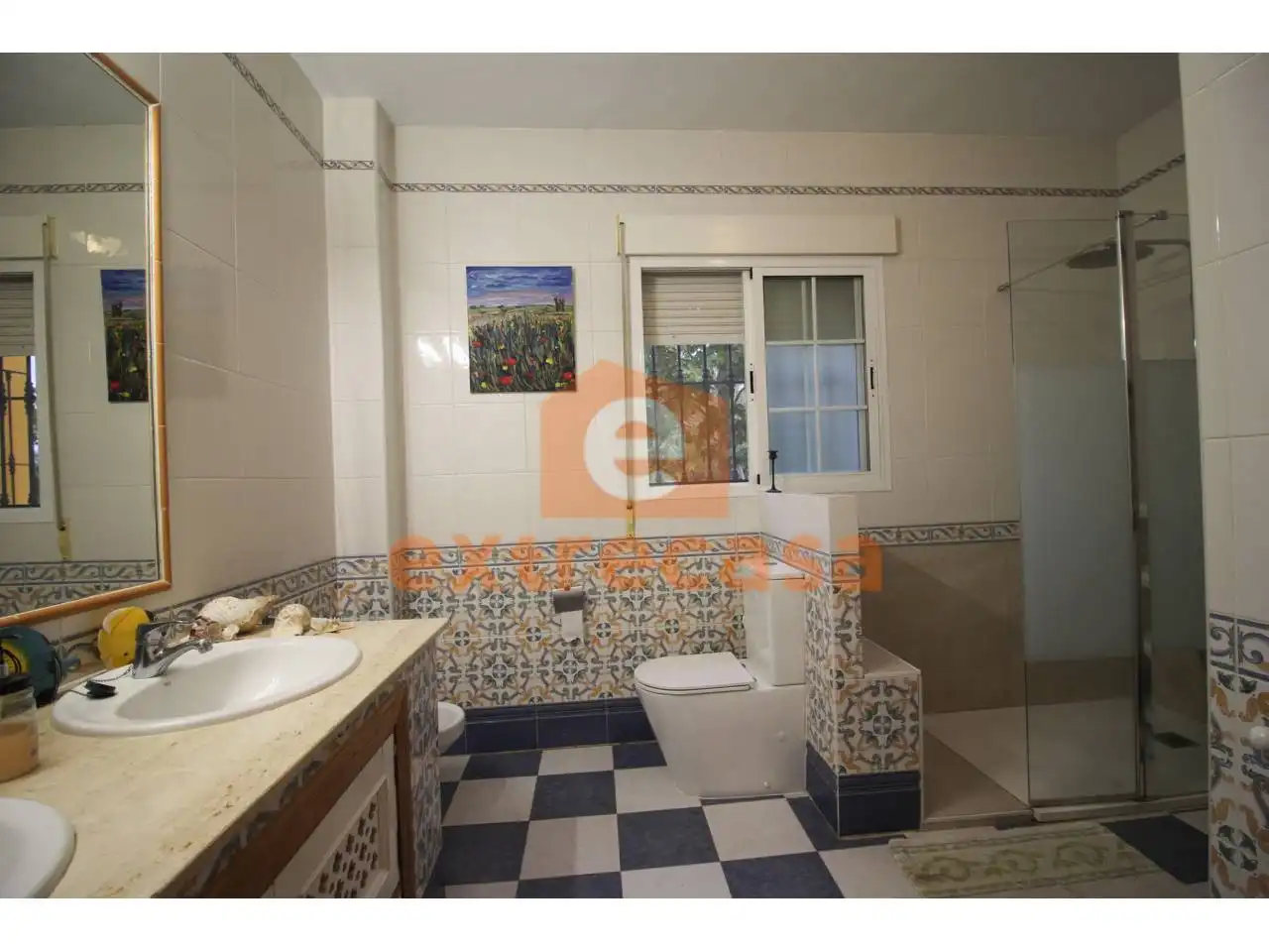 Badezimmer von Haus oder Chalet zum Verkauf in Badajoz mit Klimaanlage, Heizung und Privatgarten