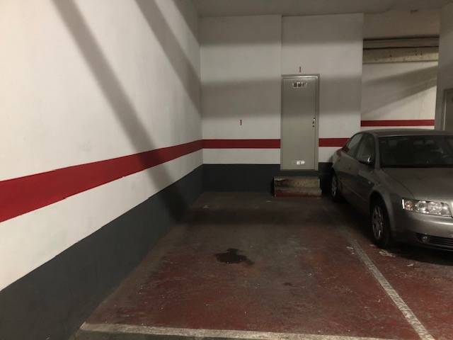 Garaje en Venta en Avenida de Navarra, 2 en Barrio del Ave