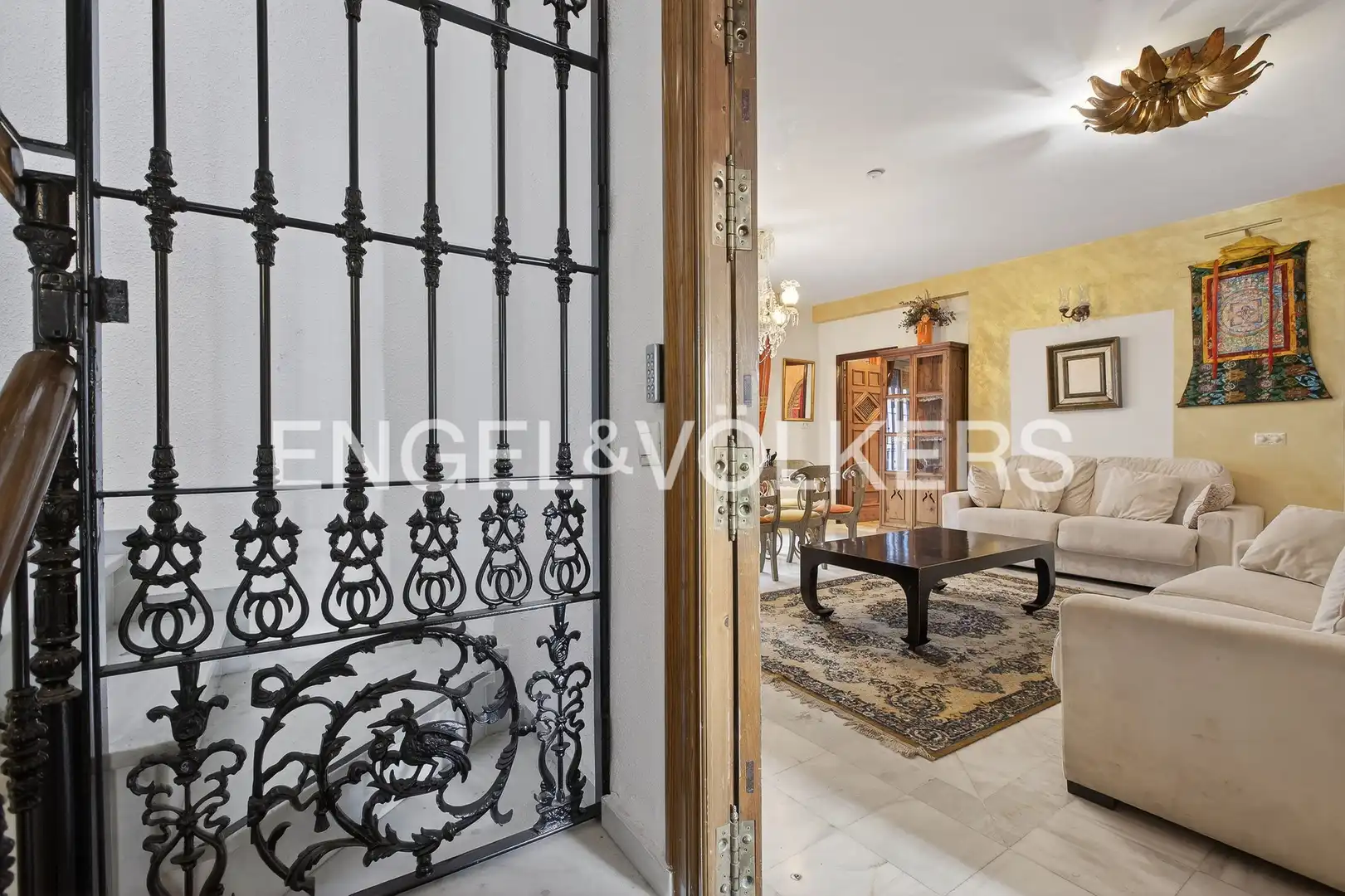 Houses for sale in Sevilla  with Air Conditioner, Heating and Parquet flooring