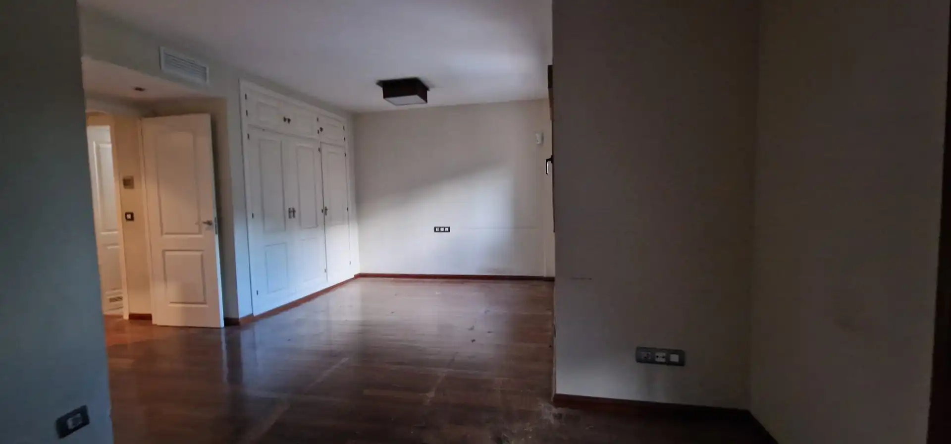 Casa adosada en venta en Calle Lingüista Manuel Seco, Parque Clavero