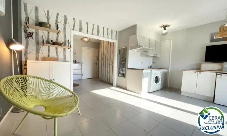 Kitchen of Study for sale in L'Estartit  with Private garden, Furnished and Community pool