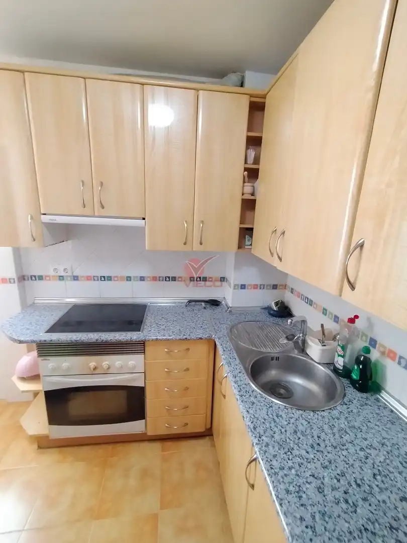 Cocina de Piso de alquiler en Cuenca con Calefacción, Terraza y Amueblado