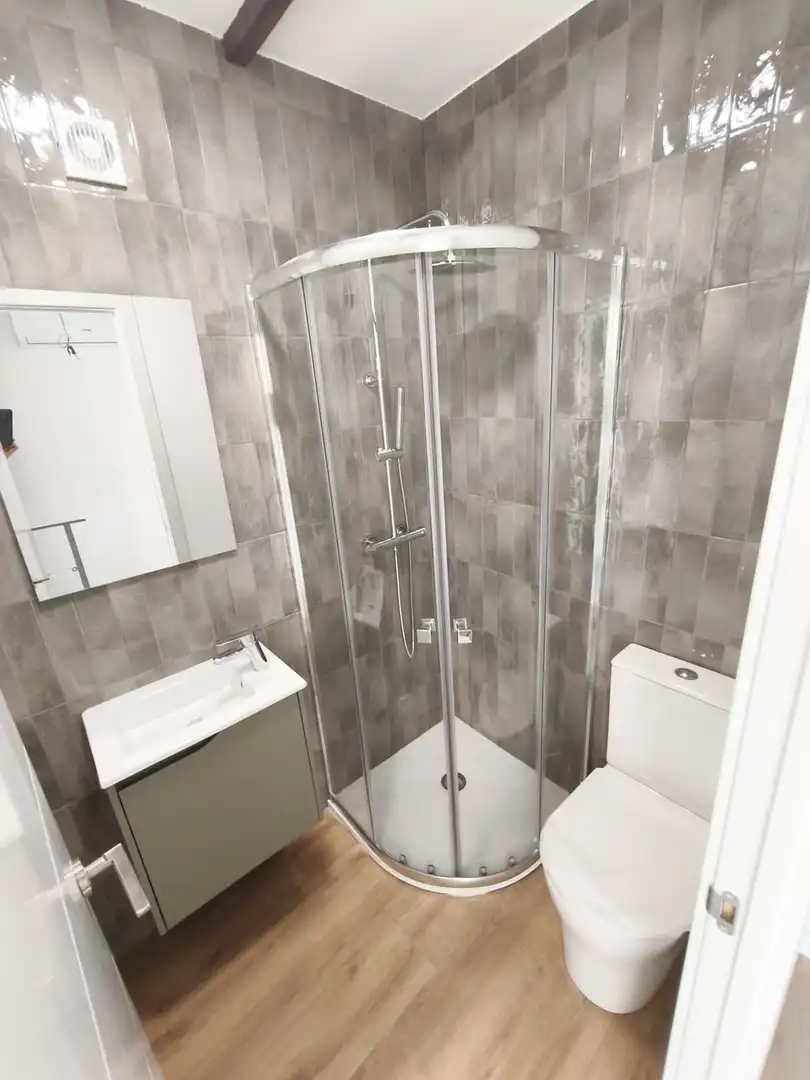 Bathroom of Houses for sale in Sabadell  with Air Conditioner, Parquet flooring and Terrace