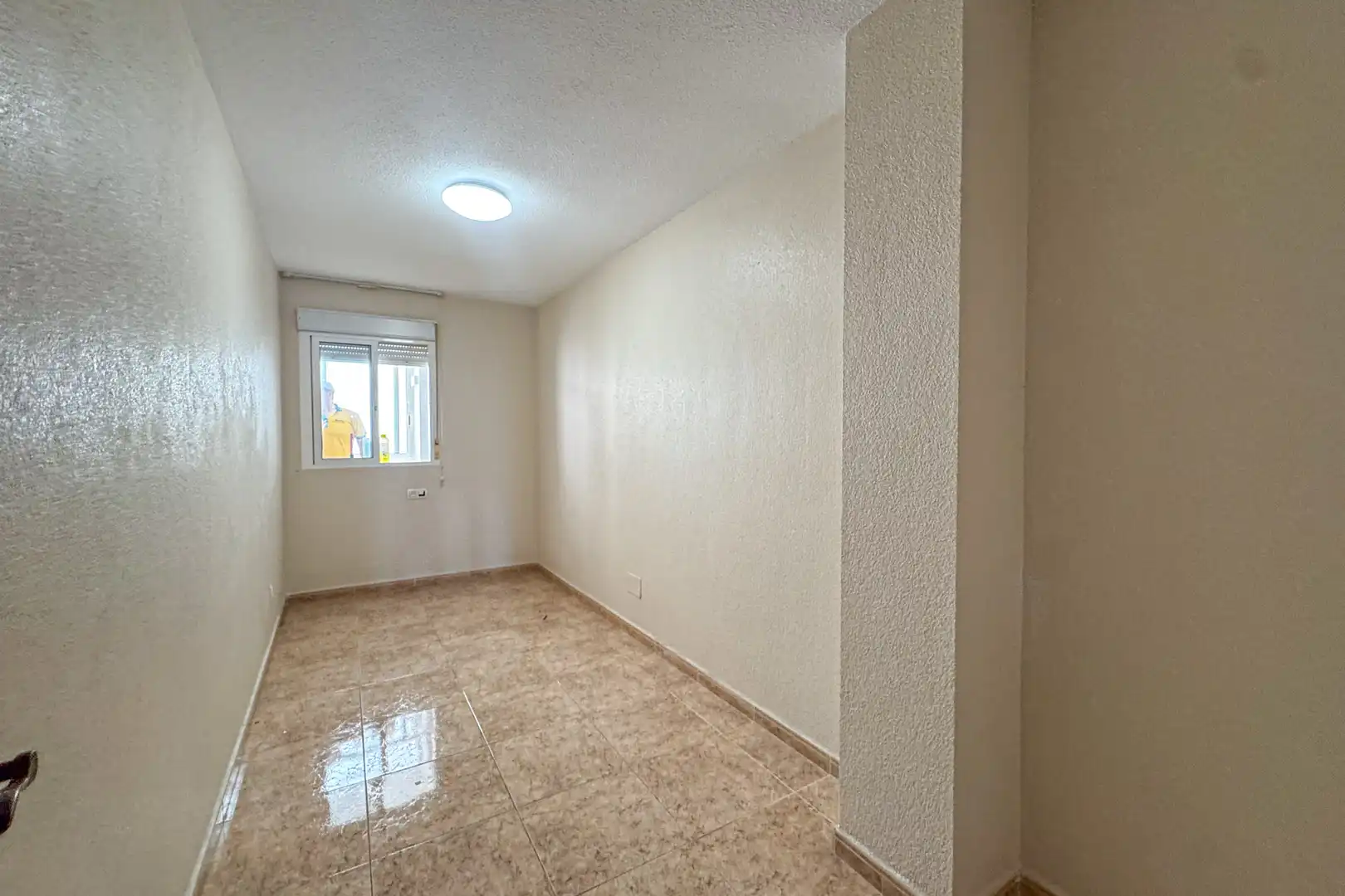 Habitación de Piso en venta en Almería con Aire acondicionado y Calefacción