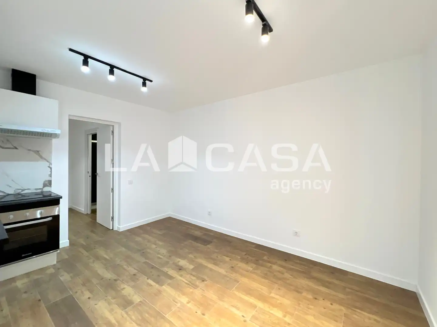 Local comercial en venta en Salut - Lloreda, imagen 8