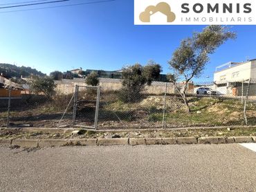 Terreny residencial en venda a 2 453