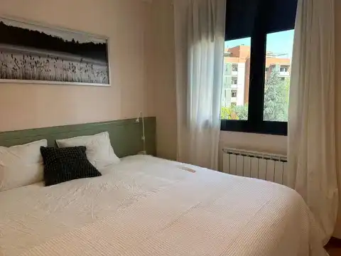 Dachboden zur Miete in Carrer de Jaume de Montcorb, Turó de Can Mates