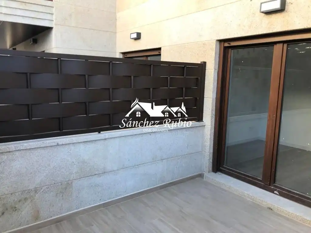 Jardín de Piso de alquiler en Galapagar con Aire acondicionado, Calefacción y Terraza