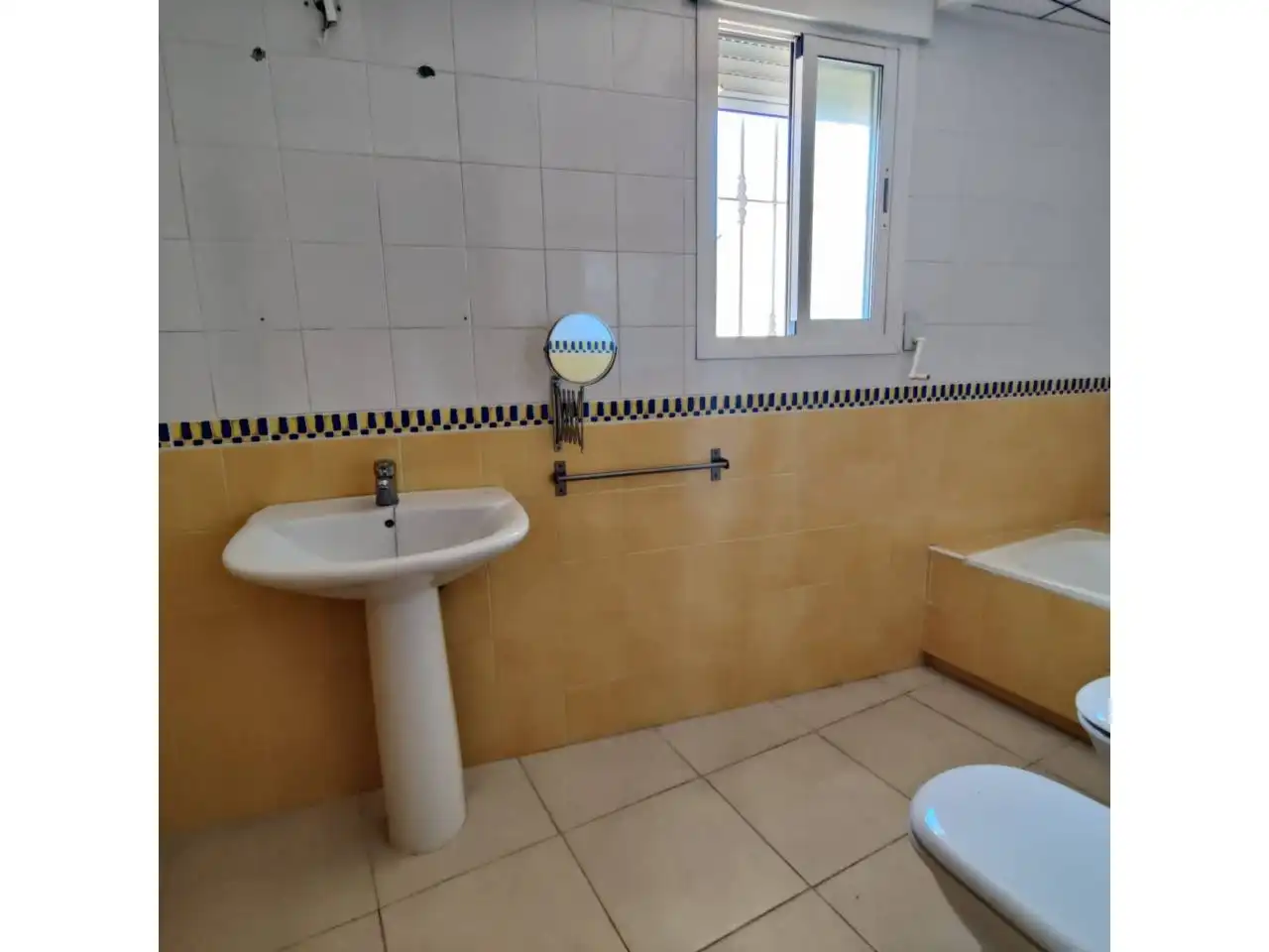 Baño de Ático en venta en Murcia con Aire acondicionado, Terraza y Balcón