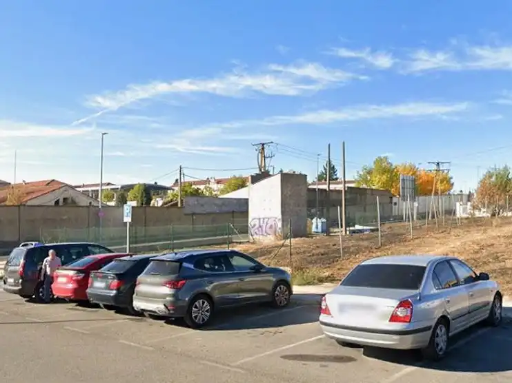Parkplatz von Residential zum Verkauf in León Capital 